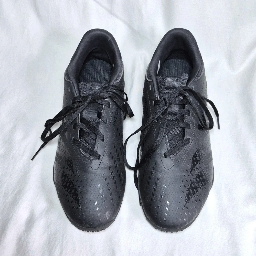 Adidas‎ Predator indoor shoes black lace up womens 7.5